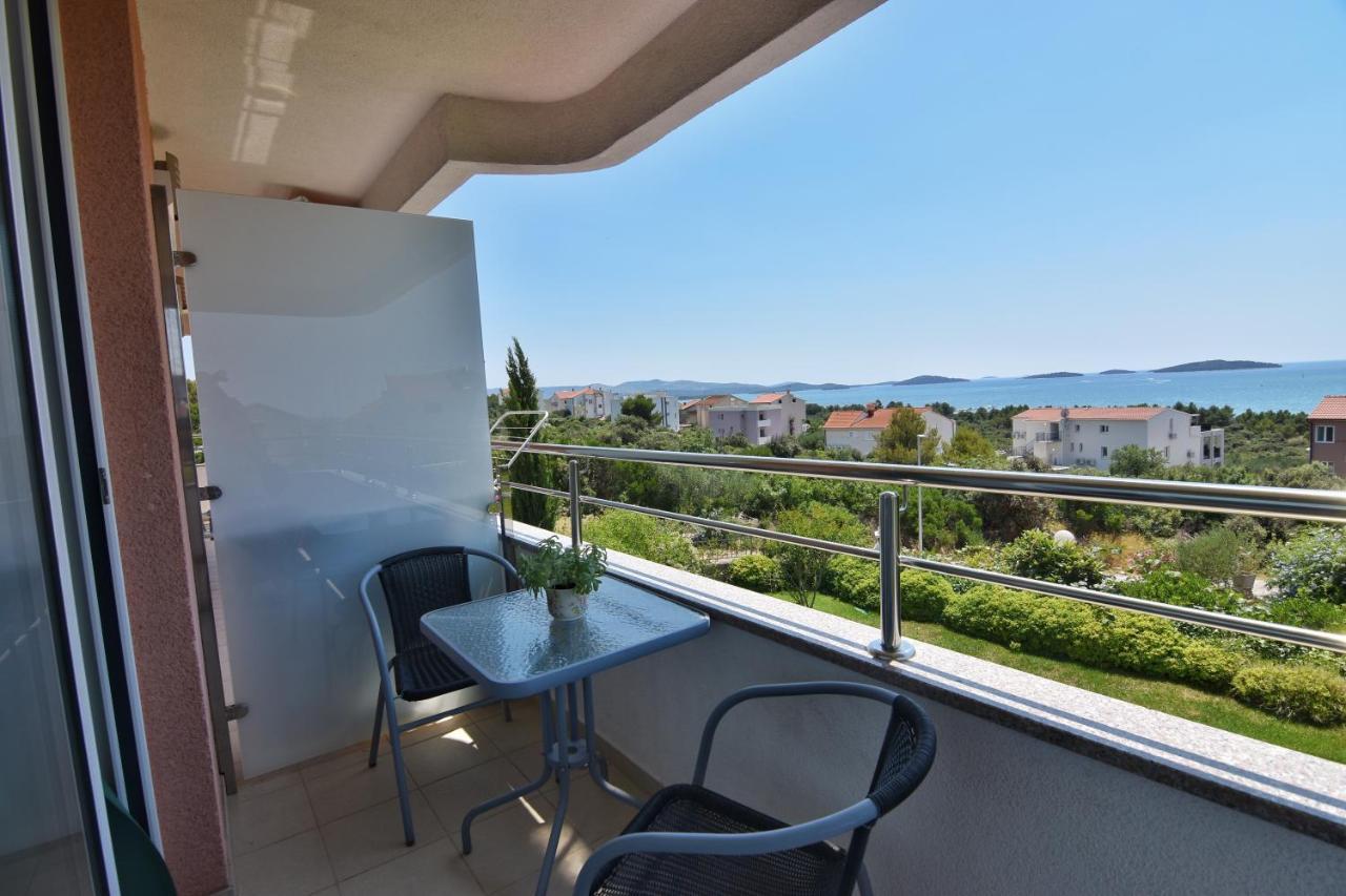 Apartman Luce Шибеник Экстерьер фото